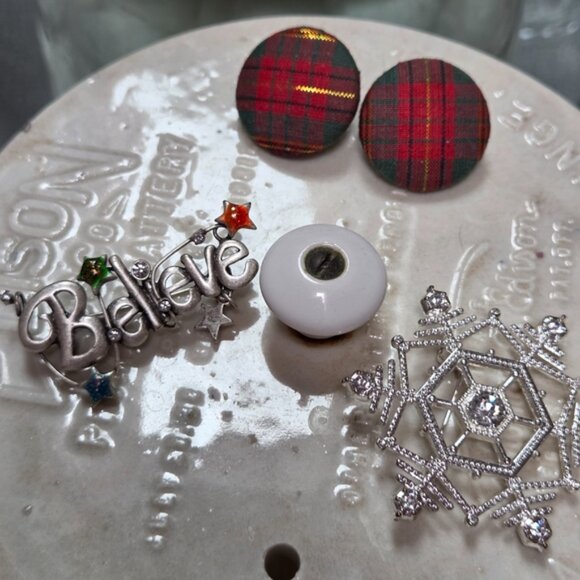 💰💰💰Garage Sale Sale! 50% Off. Bundle 3 items priced $10 or less and pay $15. - Picture 12 of 16